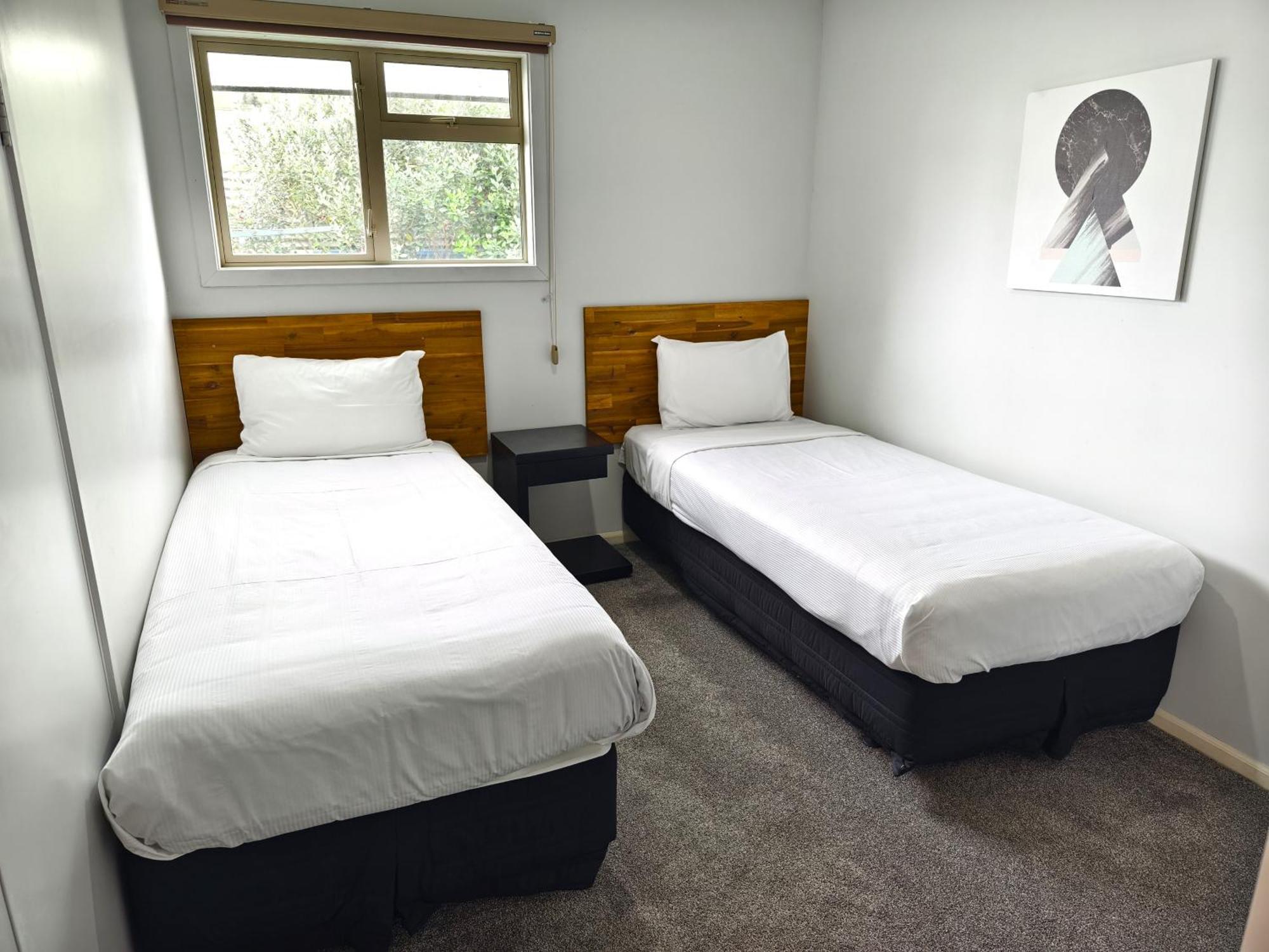 Motel Hideaway Of 4*