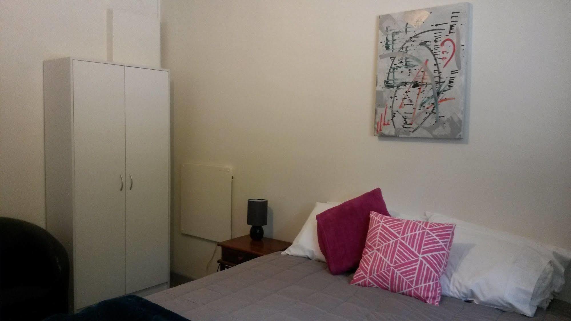 Motel Hideaway Of 4*